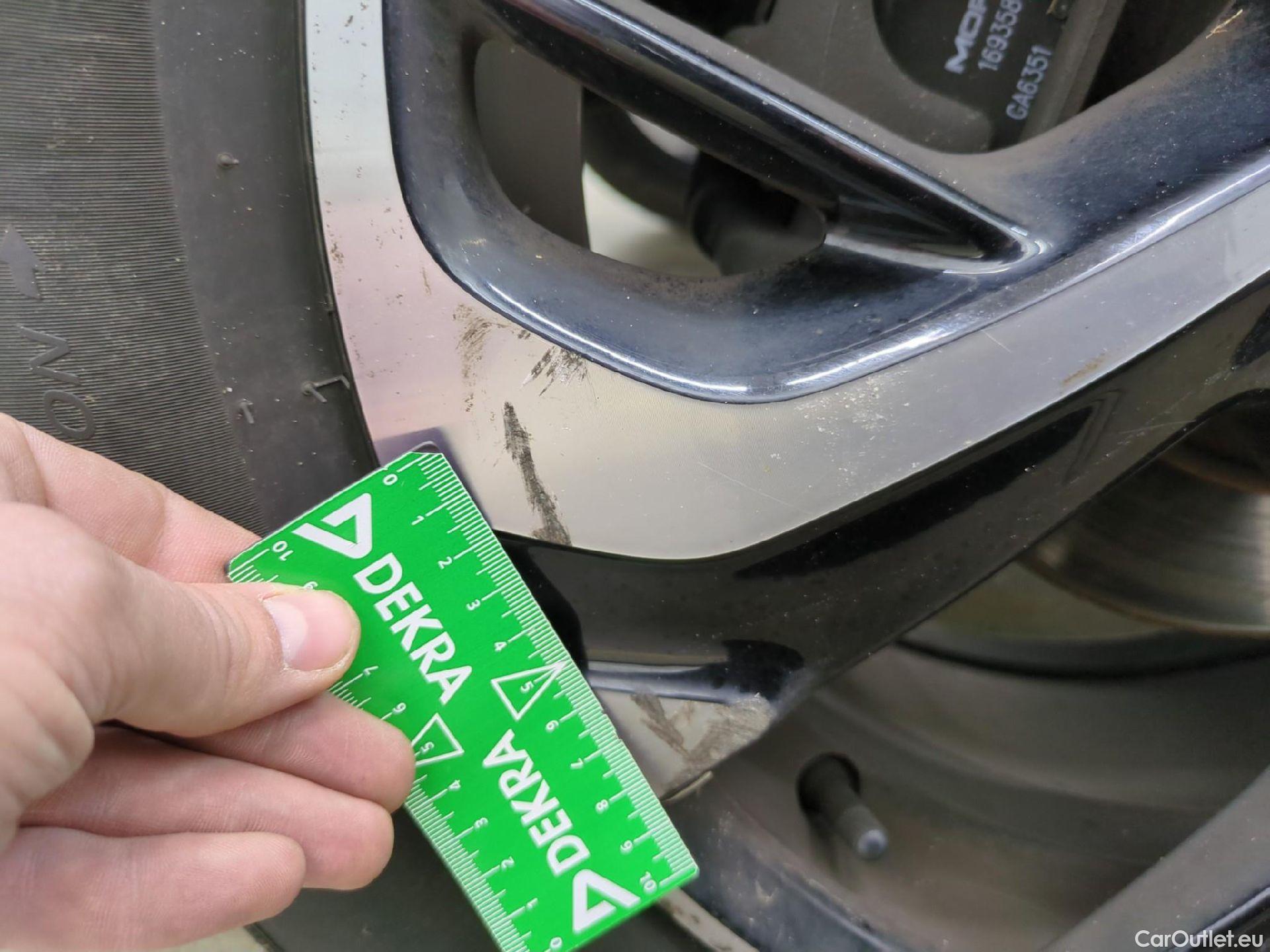  DS  DS7 7 Crossback Business 1.2 PureTech 130CV BVA8 E6d #36