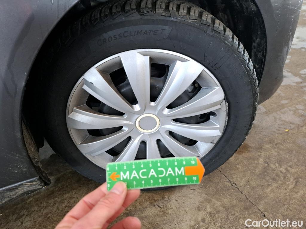  Peugeot  208  Active Pack 1.2 PureTech 100CV BVM6 E6d #13