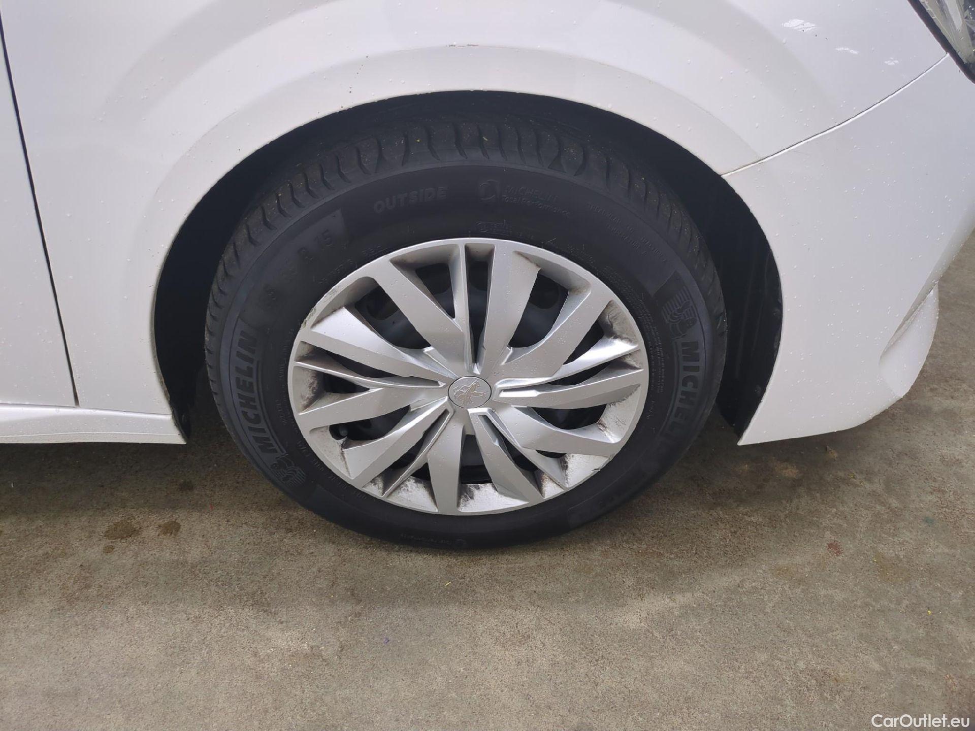  Peugeot  208  Premium 1.5 HDi 100CV BVM6 E6d #23