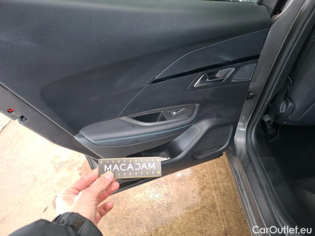  Peugeot  2008  Allure Business 1.2 PureTech 130CV BVA8 E6d #24