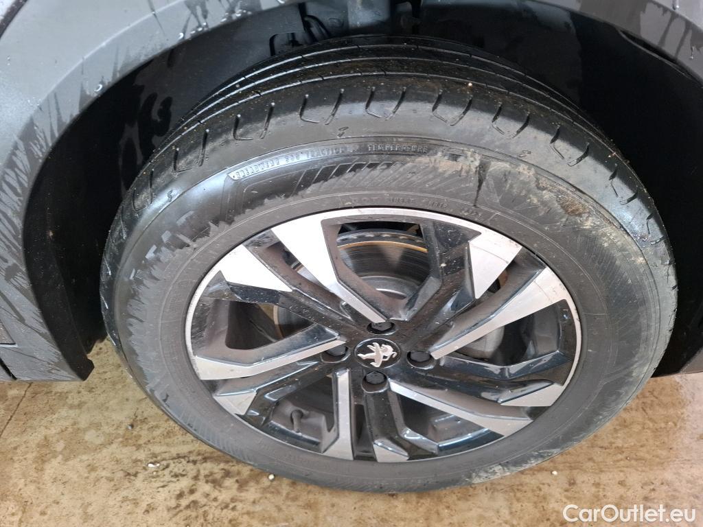  Peugeot  2008  Allure Business 1.2 PureTech 130CV BVA8 E6d #19