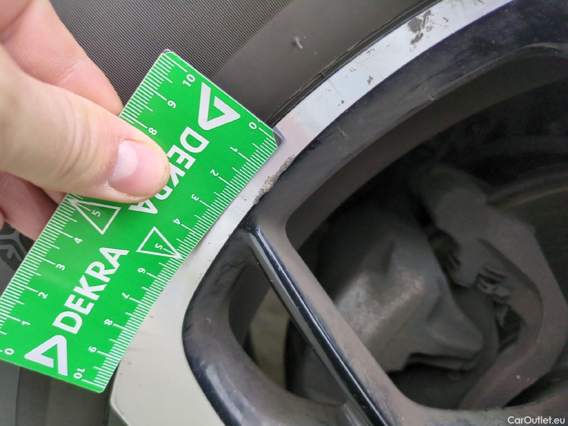  DS  DS7 7 Crossback Business 1.2 PureTech 130CV BVA8 E6d #19