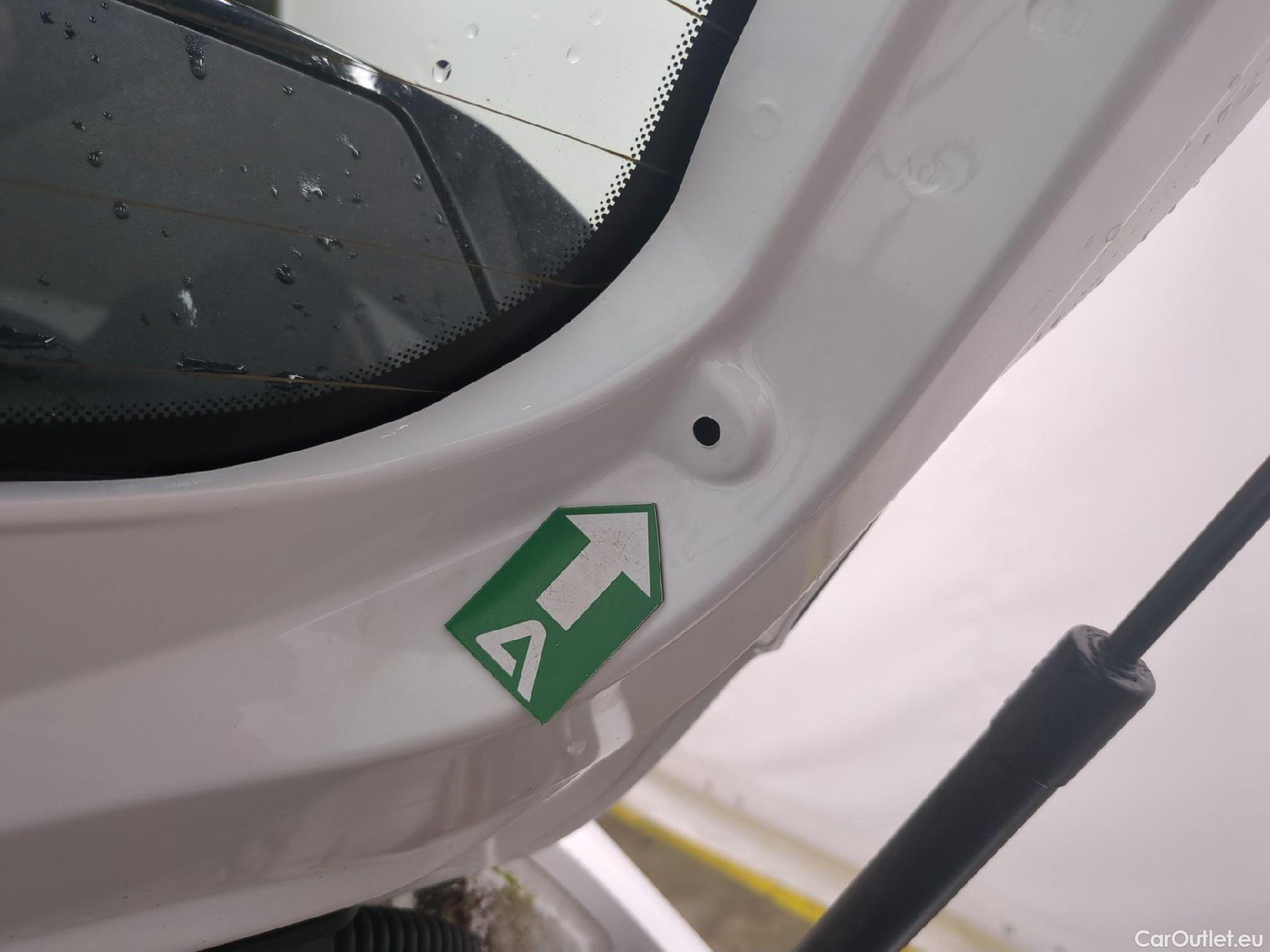  Peugeot  208  Premium 1.5 HDi 100CV BVM6 E6d #8