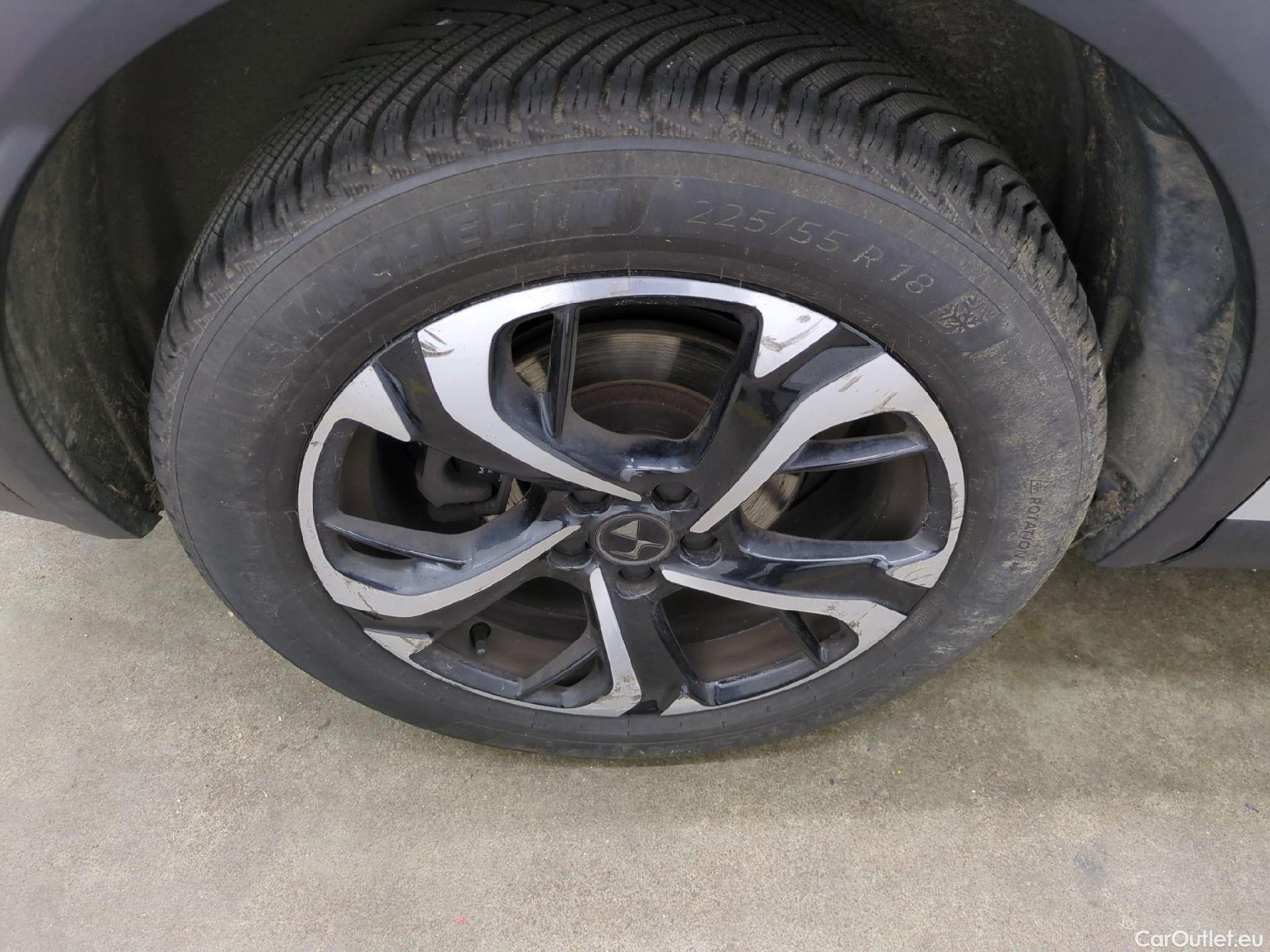  DS  DS7 7 Crossback Business 1.2 PureTech 130CV BVA8 E6d #34