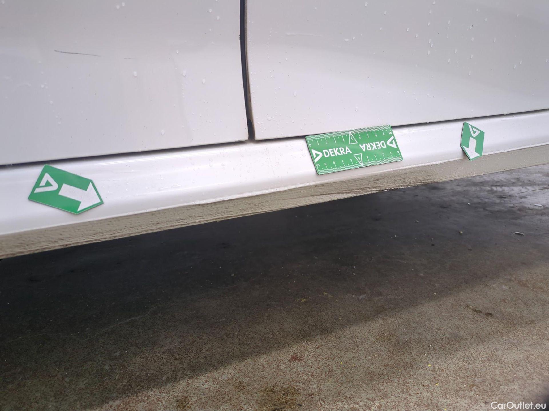  Peugeot  208  Premium 1.5 HDi 100CV BVM6 E6d #12