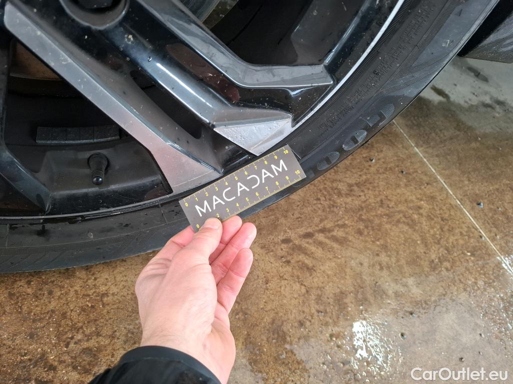  Peugeot  2008  Allure Business 1.2 PureTech 130CV BVA8 E6d #7