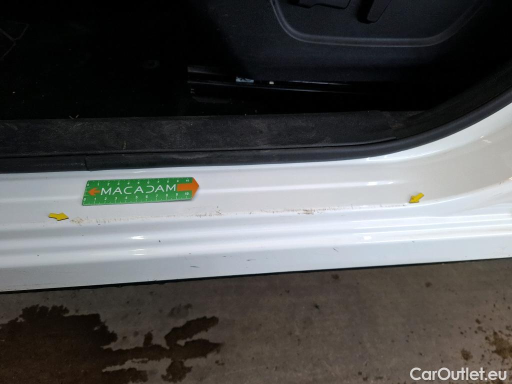  Nissan  Qashqai NISSAN  5p Crossover 1.3 DIG-T 140 Tekna #6