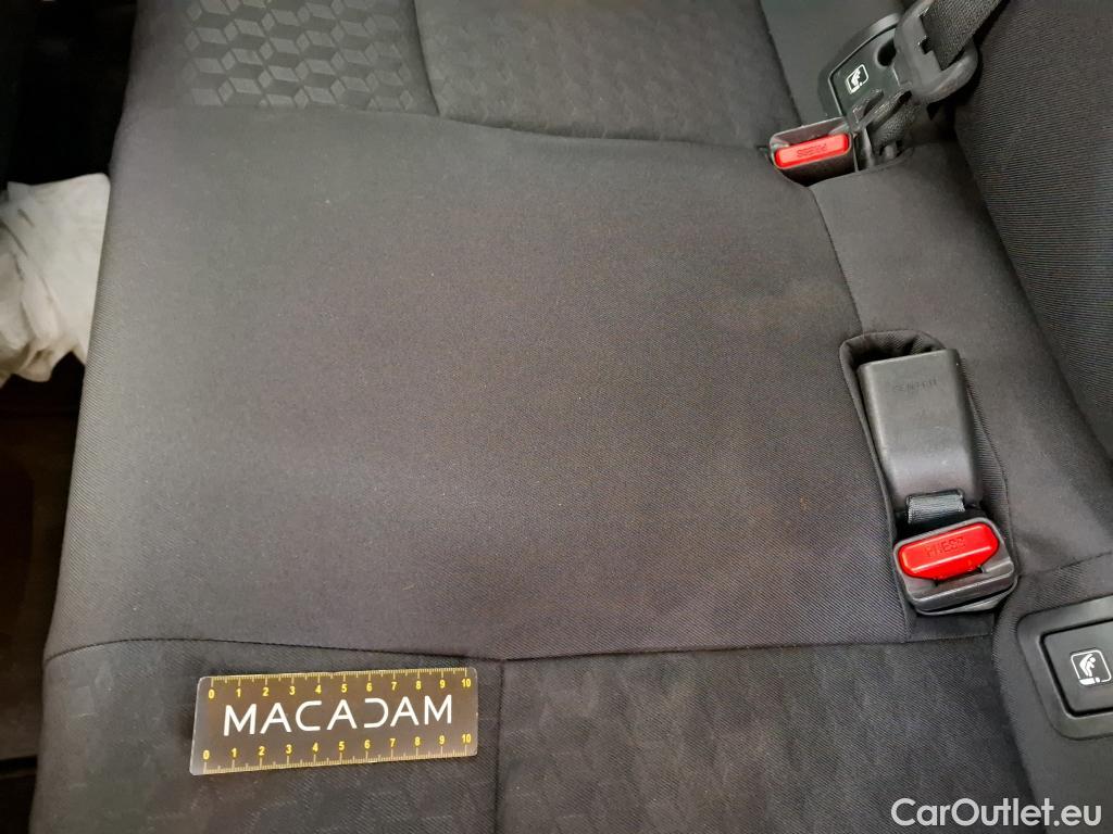  Toyota  Yaris TOYOTA  Hybride / 2019 / 5P / Berline Hybride 116h Design #13