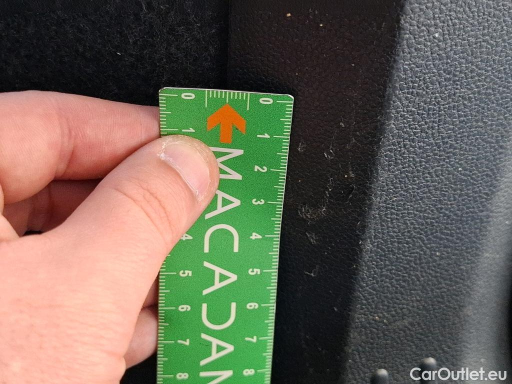  Volkswagen  Golf  VOLKSWAGEN SW / 2020 / 5P / Break 2.0 TDI SCR 115 DSG7 Life Business #17