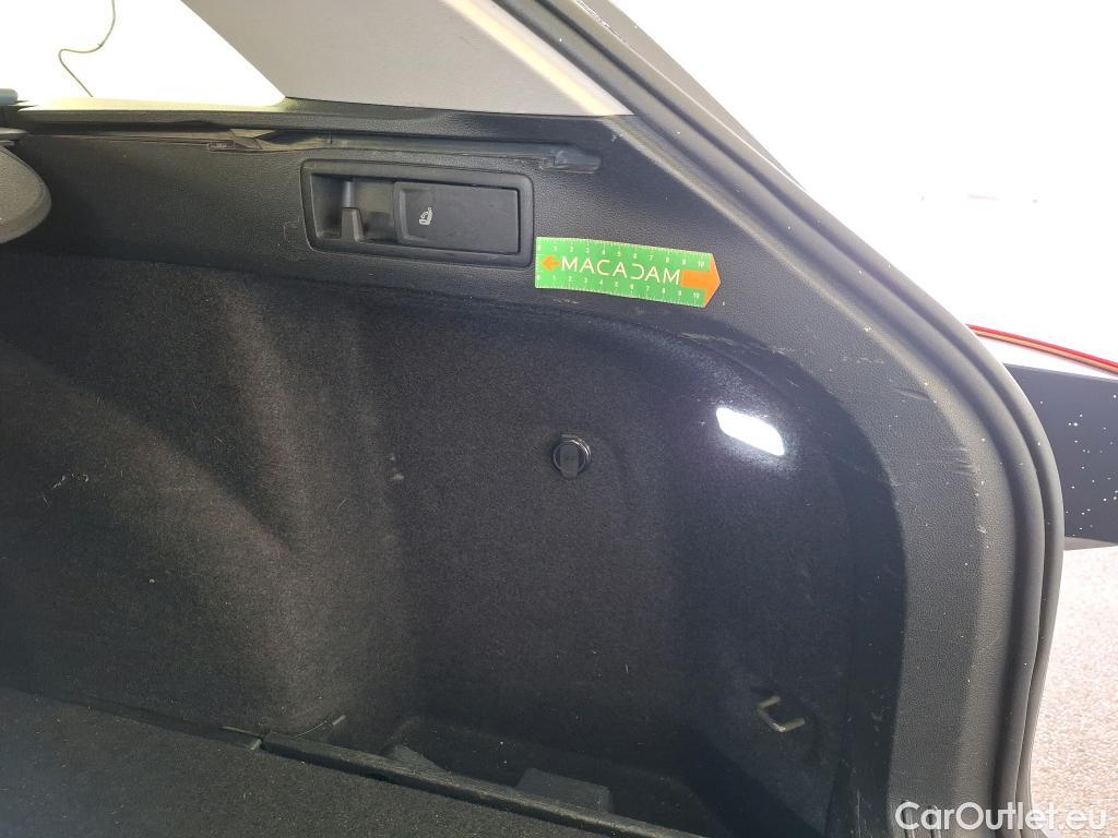  Volkswagen  Golf  VOLKSWAGEN SW / 2020 / 5P / Break 2.0 TDI SCR 115 DSG7 Life Business #13