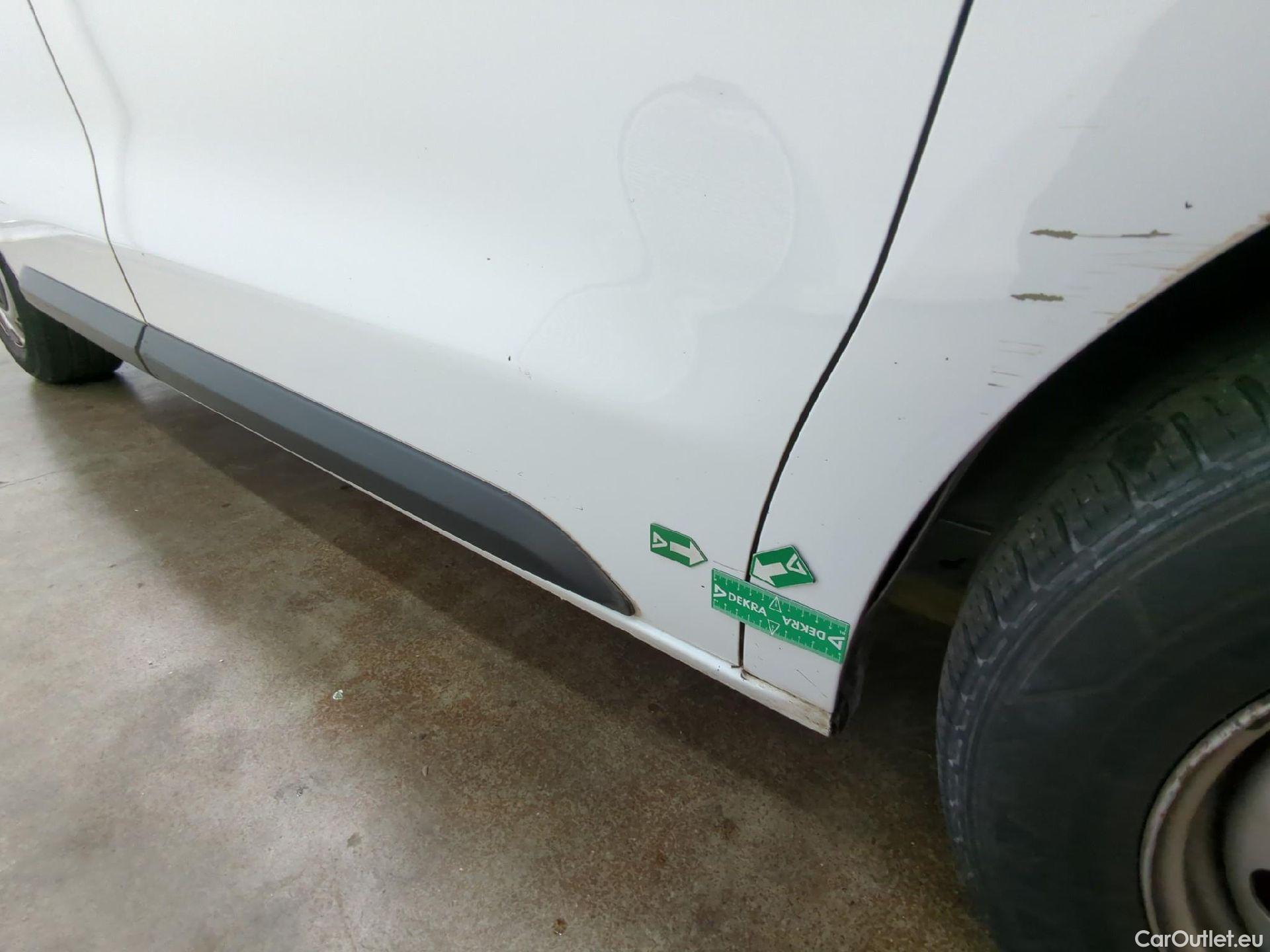  Peugeot  Expert  Fourgon Premium L1 1.5 HDi 120CV BVM6 E6d #18