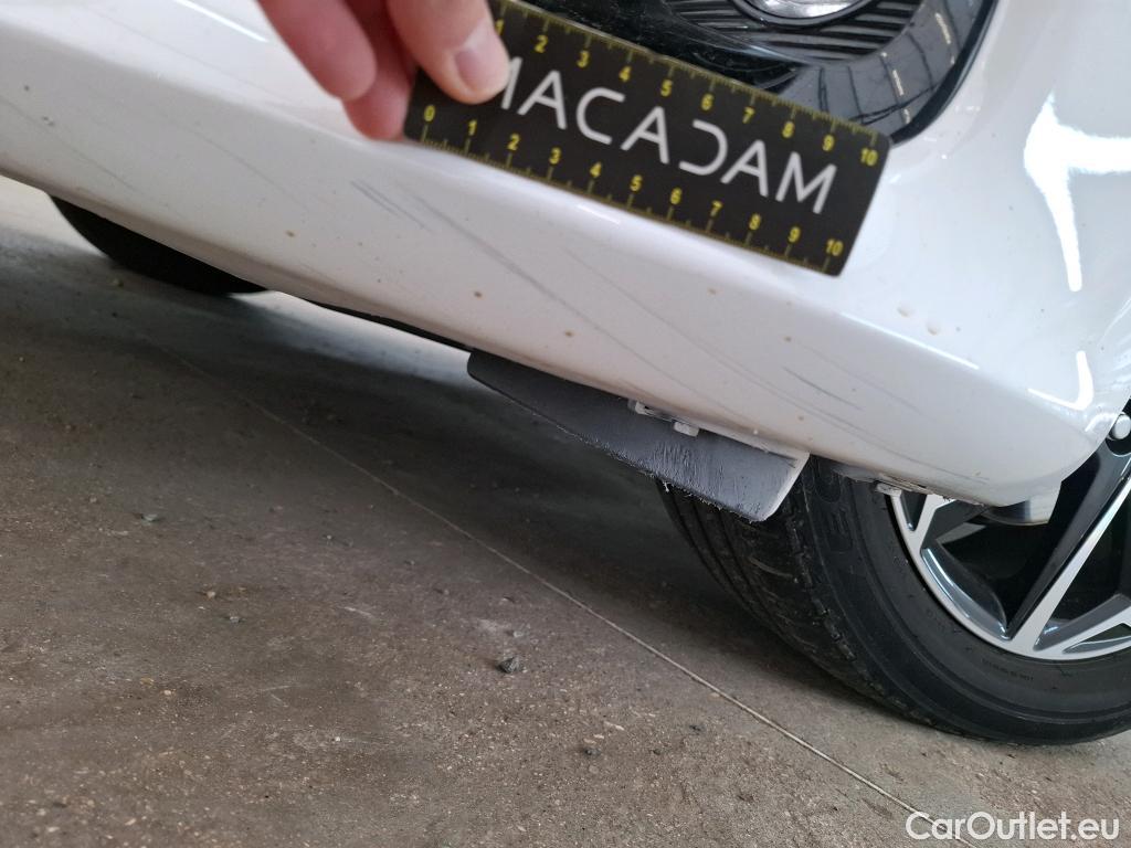  Toyota  Yaris TOYOTA  Hybride / 2019 / 5P / Berline Hybride 116h Design #3