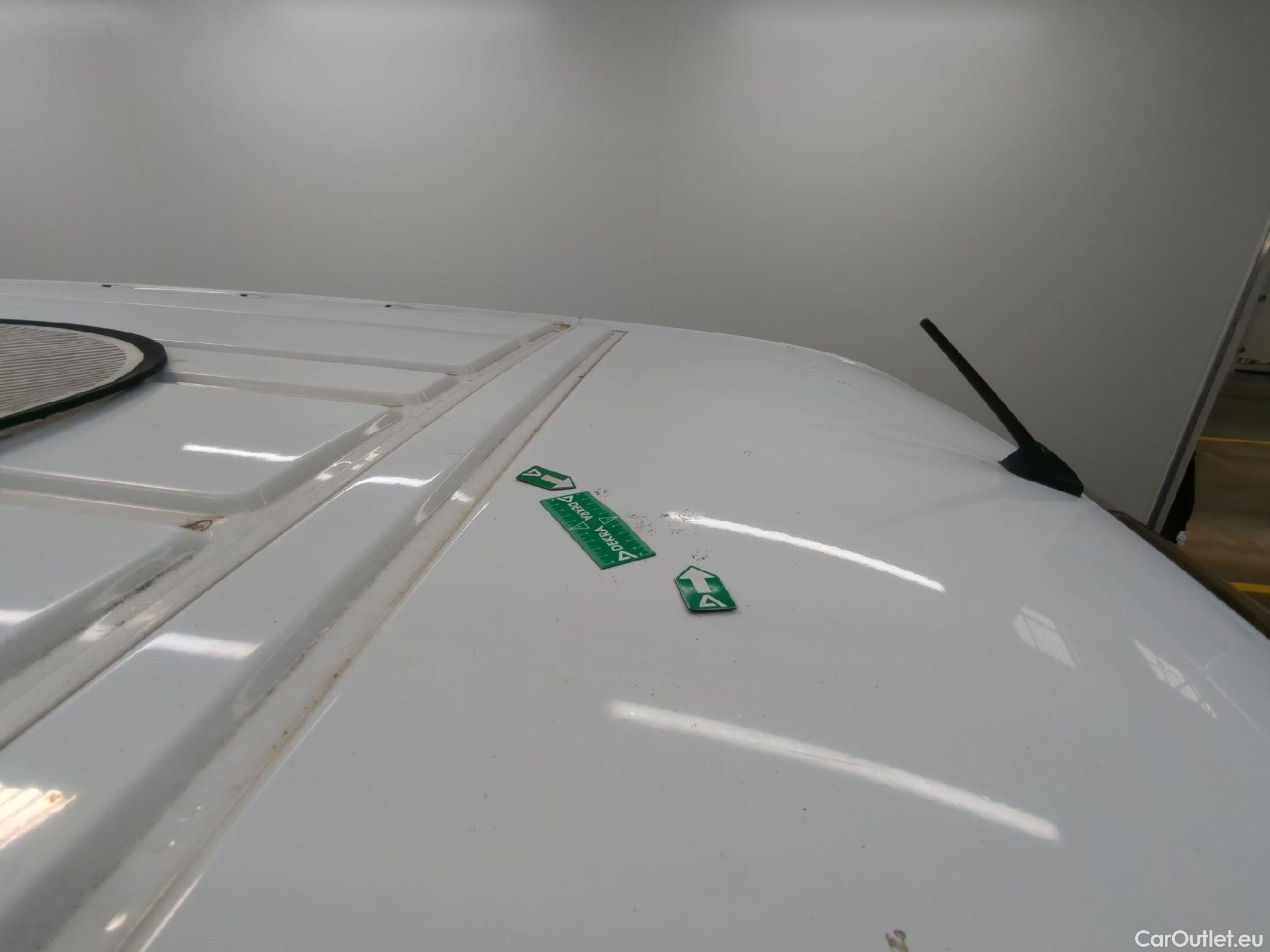  Peugeot  Expert  Fourgon Premium L1 1.5 HDi 120CV BVM6 E6d #15