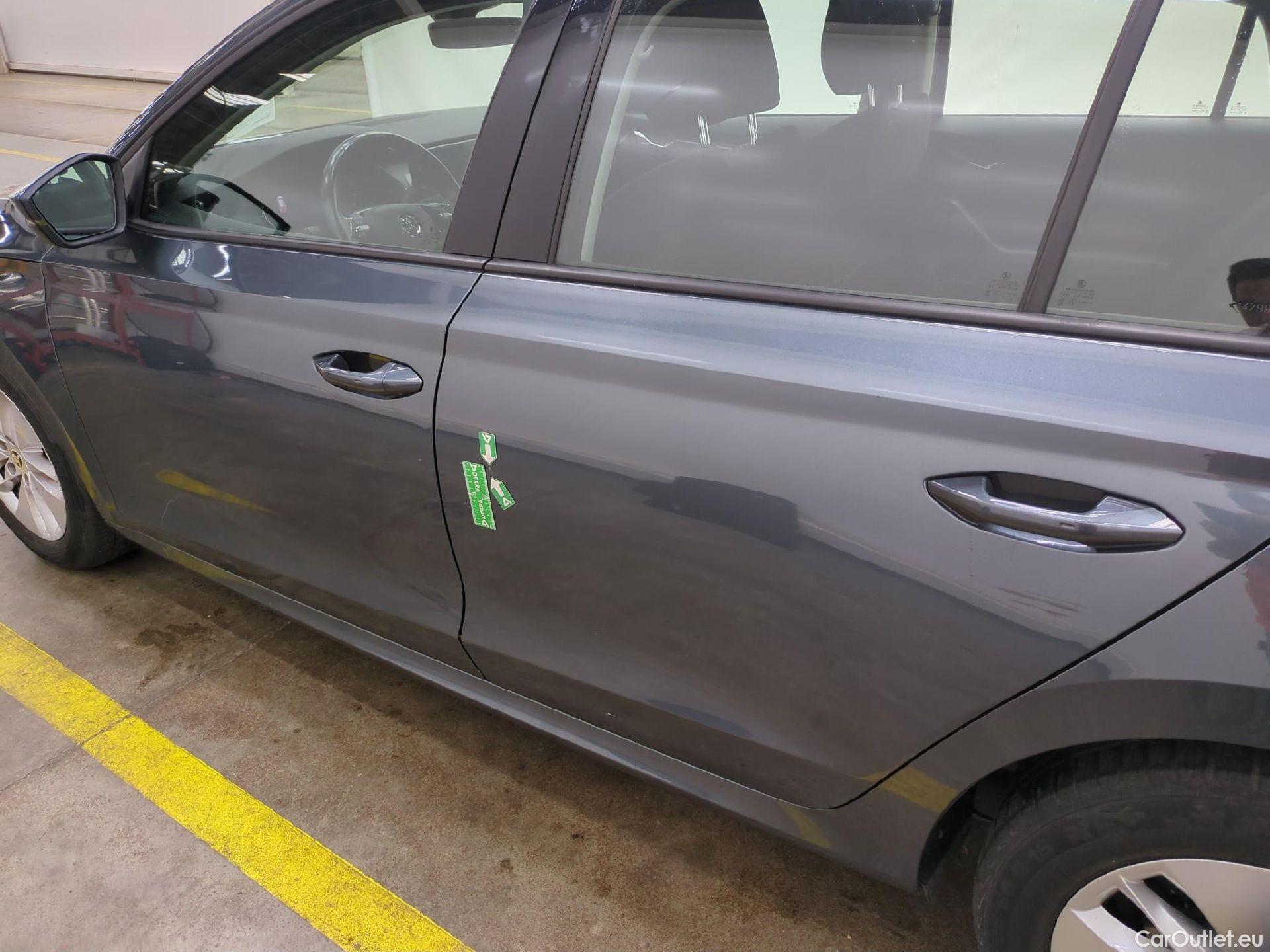  Skoda  Octavia  Combi Business 2.0 TDI 115CV BVM6 E6d #13