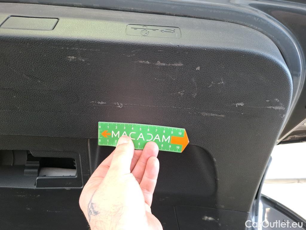  Volkswagen  Golf  VOLKSWAGEN SW / 2020 / 5P / Break 2.0 TDI SCR 115 DSG7 Life Business #41