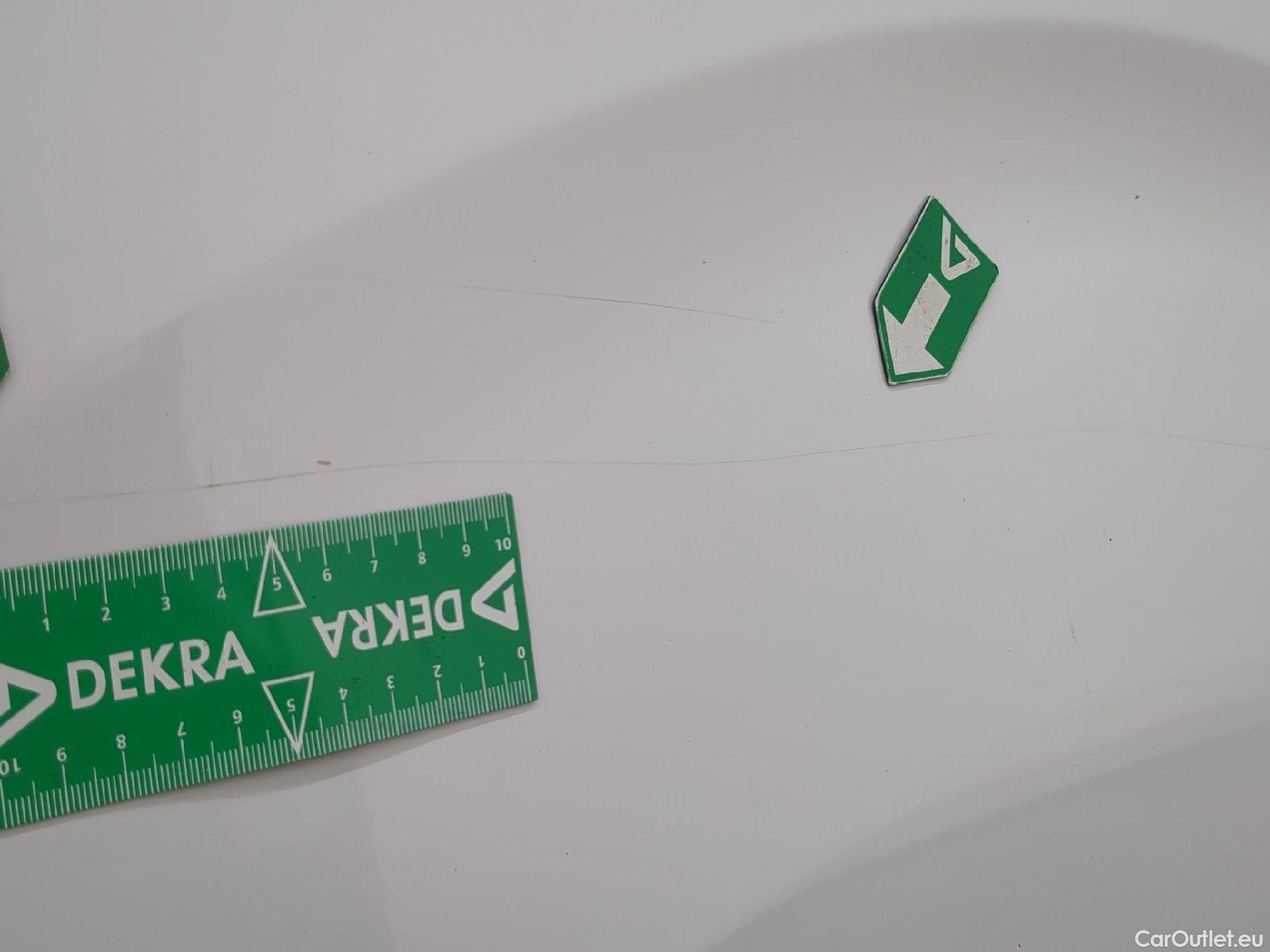  Peugeot  Expert  Fourgon Premium L1 1.5 HDi 120CV BVM6 E6d #32