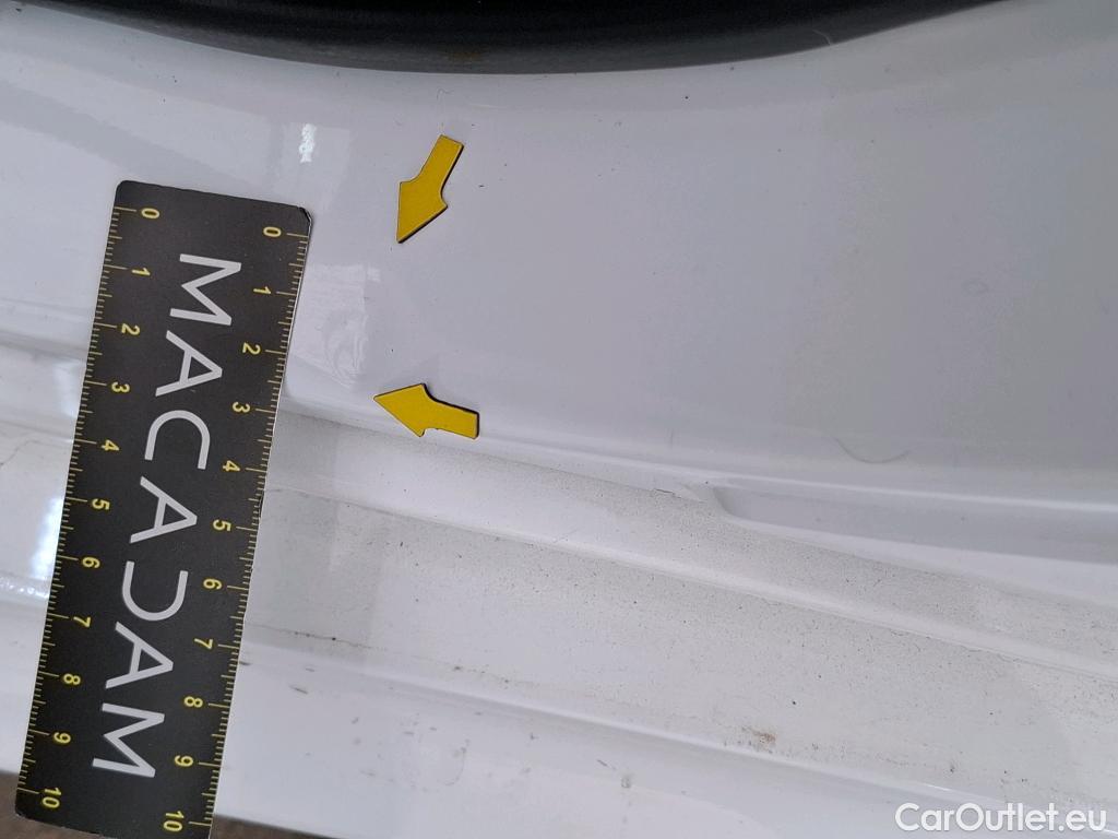  Toyota  Yaris TOYOTA  Hybride / 2019 / 5P / Berline Hybride 116h Design #8