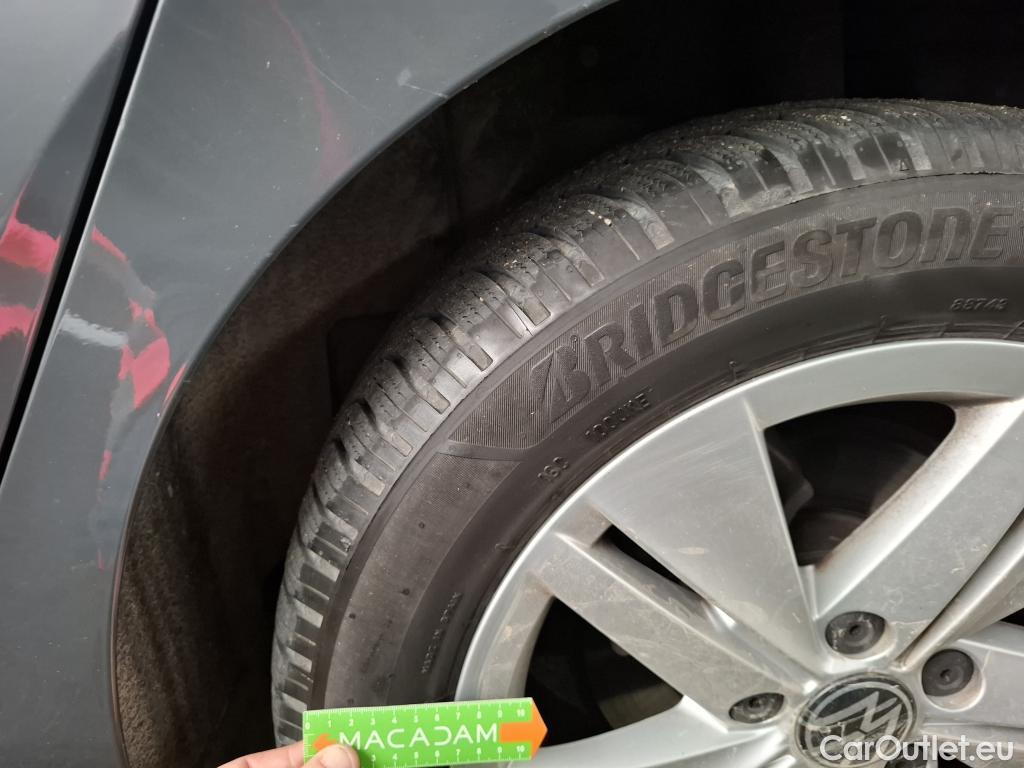  Volkswagen  Golf  VOLKSWAGEN SW / 2020 / 5P / Break 2.0 TDI SCR 115 DSG7 Life Business #53