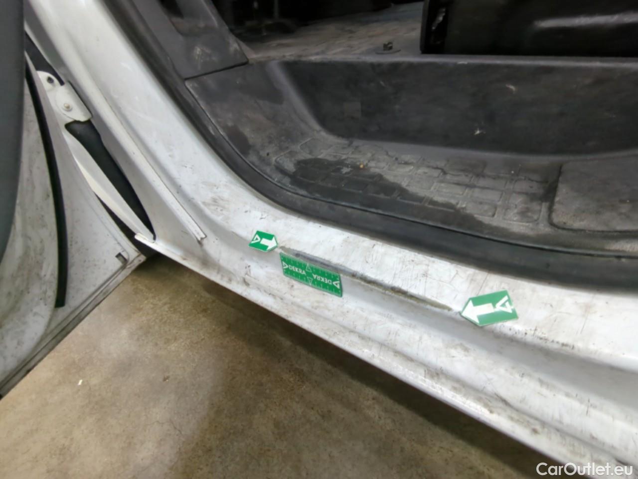  Peugeot  Expert  Fourgon Premium L1 1.5 HDi 120CV BVM6 E6d #1