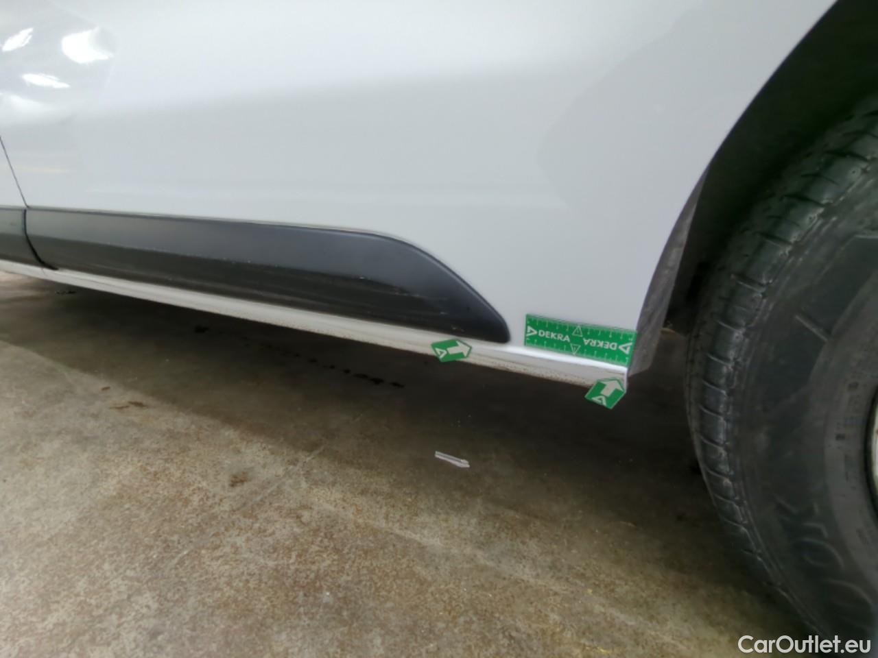  Peugeot  Expert  Fourgon Premium L1 1.5 HDi 120CV BVM6 E6d #37