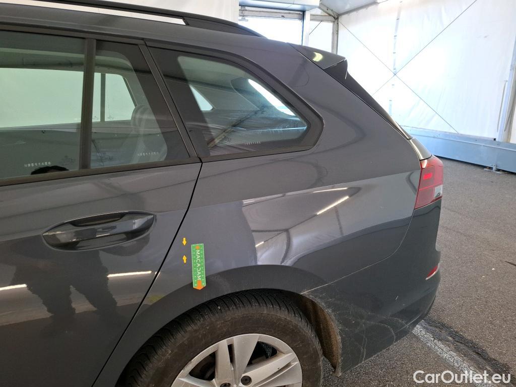  Volkswagen  Golf  VOLKSWAGEN SW / 2020 / 5P / Break 2.0 TDI SCR 115 DSG7 Life Business #44