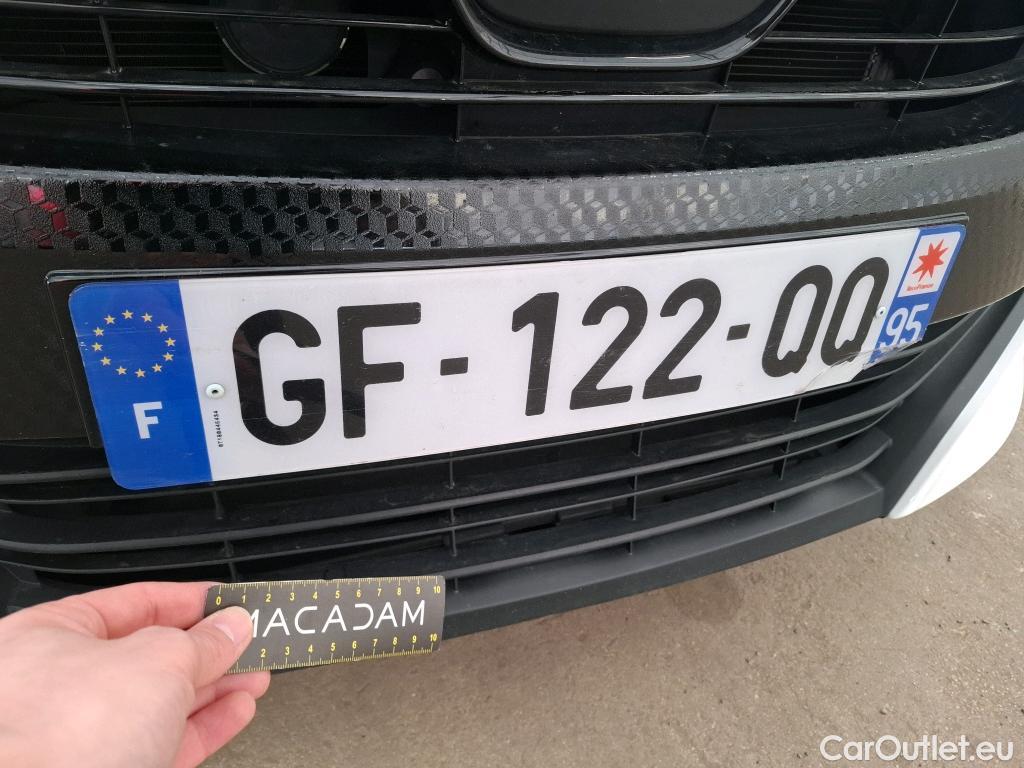  Toyota  Yaris TOYOTA  Hybride / 2019 / 5P / Berline Hybride 116h Design #14