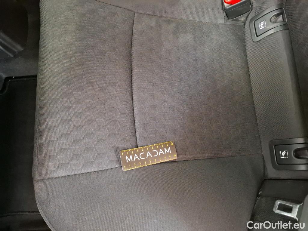  Toyota  Yaris TOYOTA  Hybride / 2019 / 5P / Berline Hybride 116h Design #12