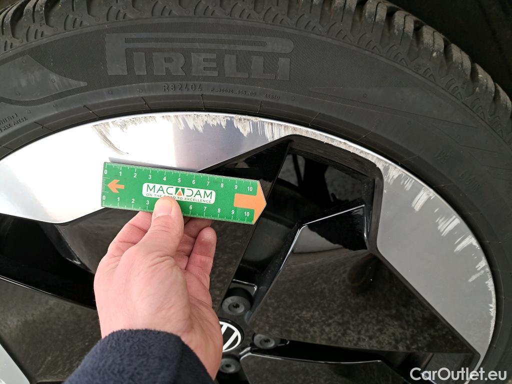  Volkswagen  ID.3  150 kW Pro Performance Style 58kWh BVA #14