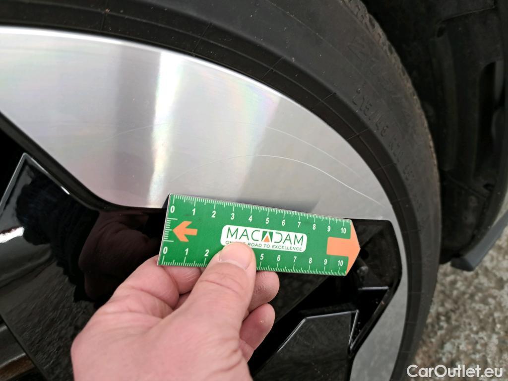  Volkswagen  ID.3  150 kW Pro Performance Style 58kWh BVA #19