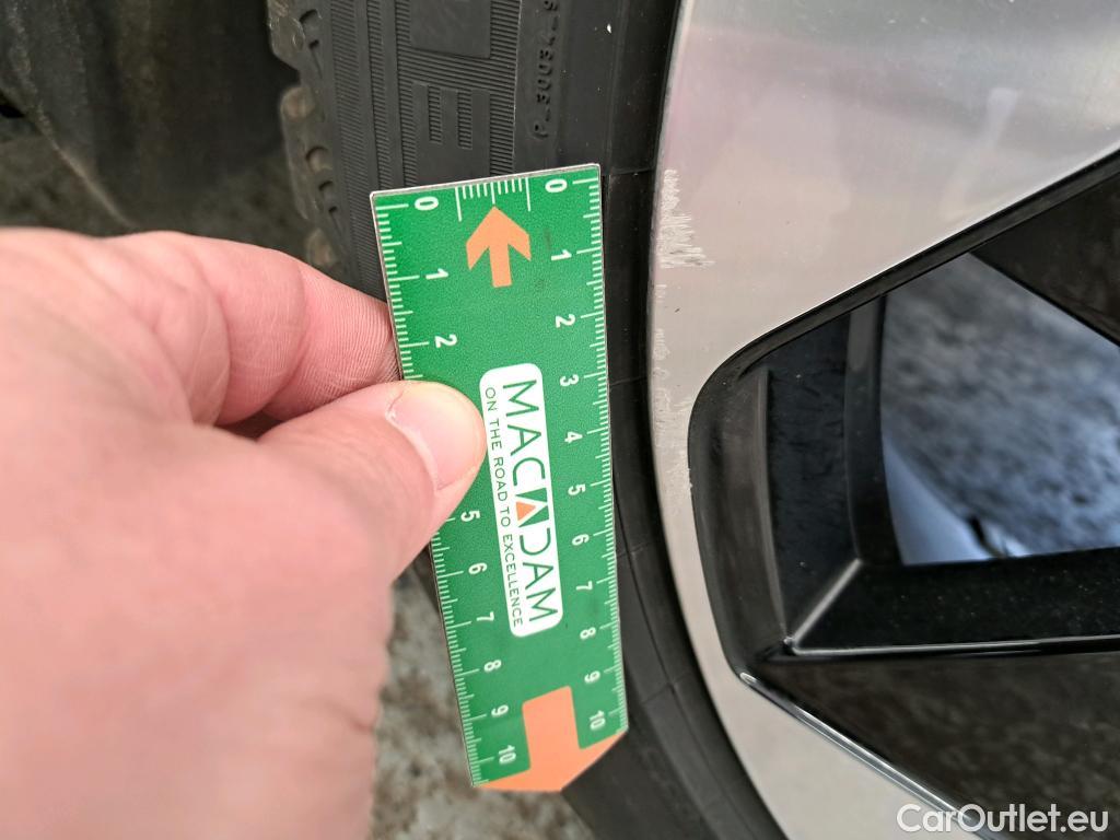  Volkswagen  ID.3  150 kW Pro Performance Style 58kWh BVA #10