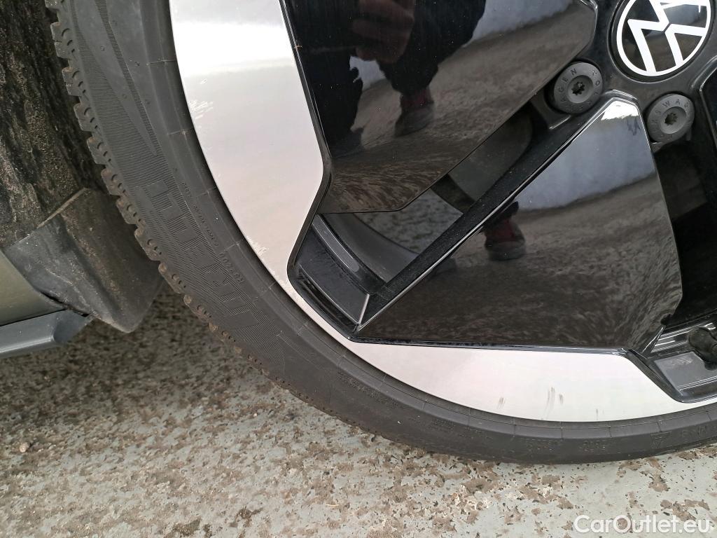  Volkswagen  ID.3  150 kW Pro Performance Style 58kWh BVA #29