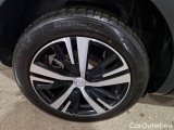  Peugeot  3008 PEUGEOT  / 2020 / 5P / SUV BLUEHDI 130 SeS GT #18
