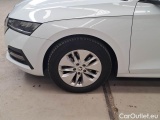  Skoda  Octavia SKODA  WAGON / 2020 / 5P / STATION WAGON 2.0 TDI EVO 110KW EXECUTIVE DSG #20