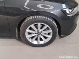  Volkswagen  Passat VOLKSWAGEN  / 2019 / 5P / STATION WAGON VAR. 2.0TDI SCR EVO 110KW BUSINESS DSG #17