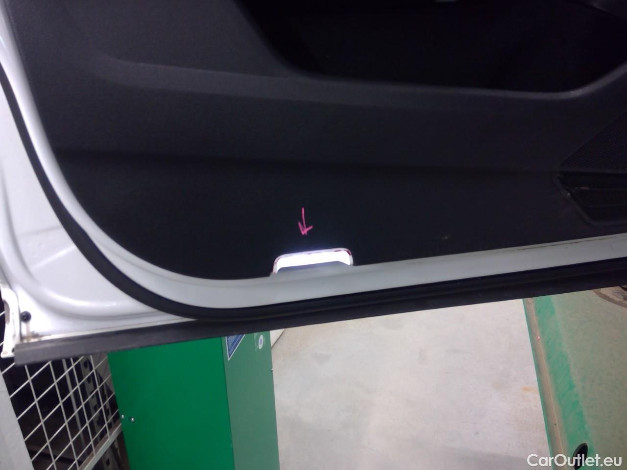  Volkswagen  Passat  Sp.Combi GTE #13