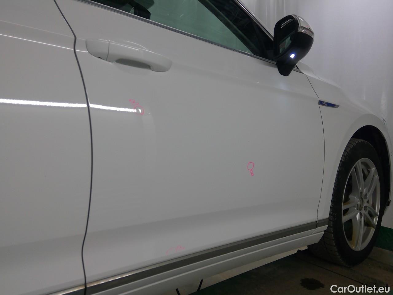  Volkswagen  Passat  Sp.Combi GTE #33