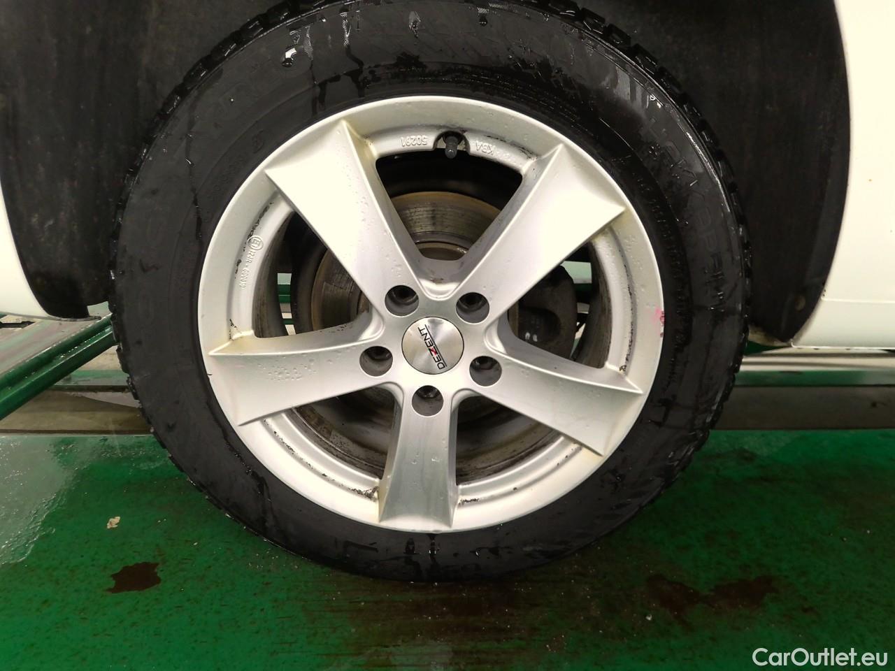  Volkswagen  Caddy  TDI 110 Maxi 4WD Aut. #10