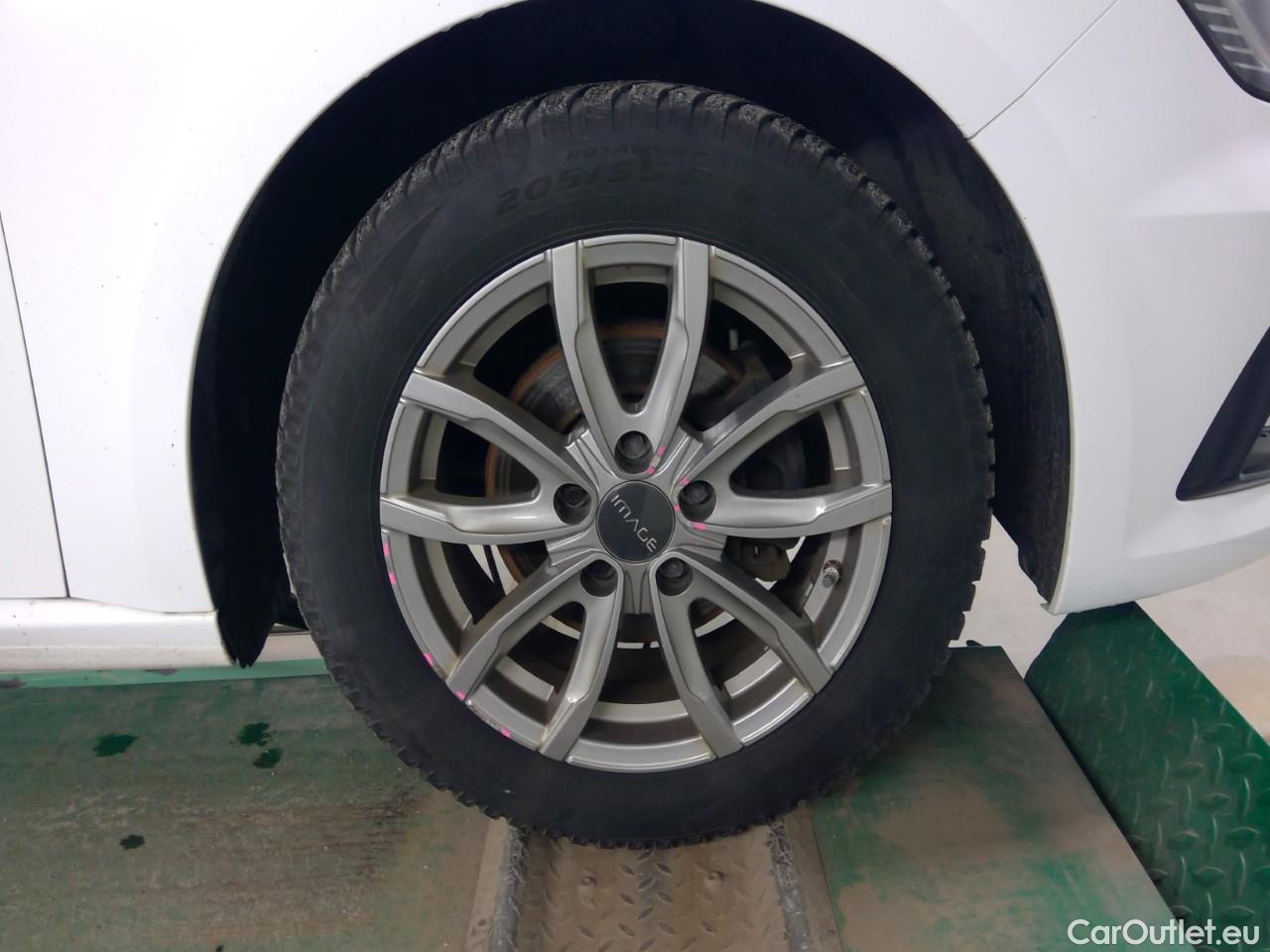  Renault  Megane M�gane ST dCi 115 Ener Int Aut #19