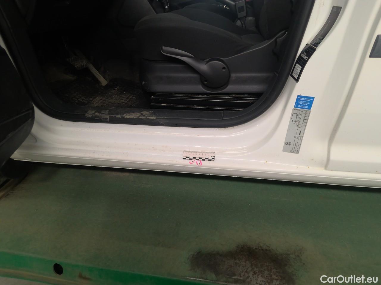  Volkswagen  Caddy  TDI 110 Maxi 4WD Aut. #15