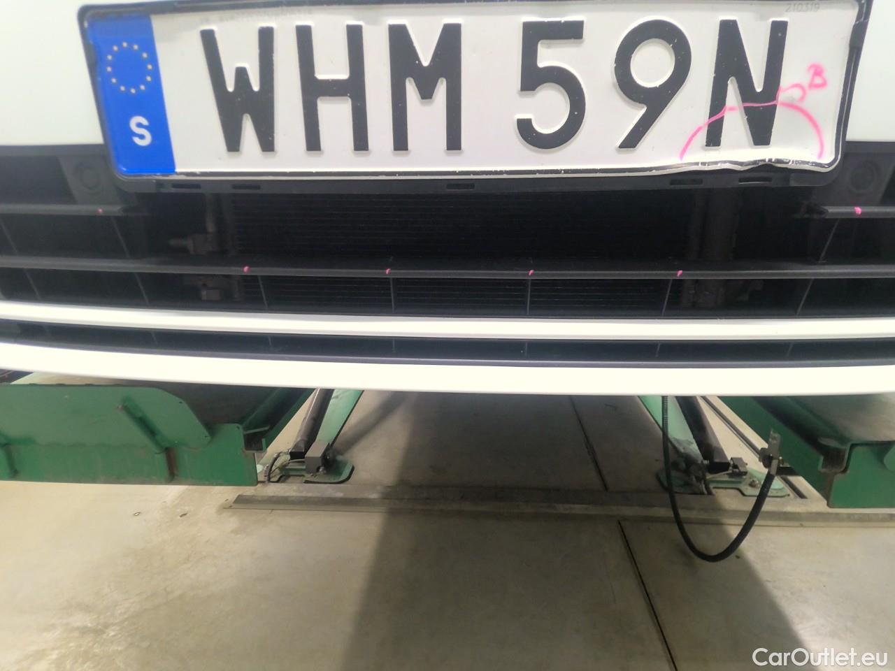  Volkswagen  Golf  SC 1.5 eTSI 131 Aut #7