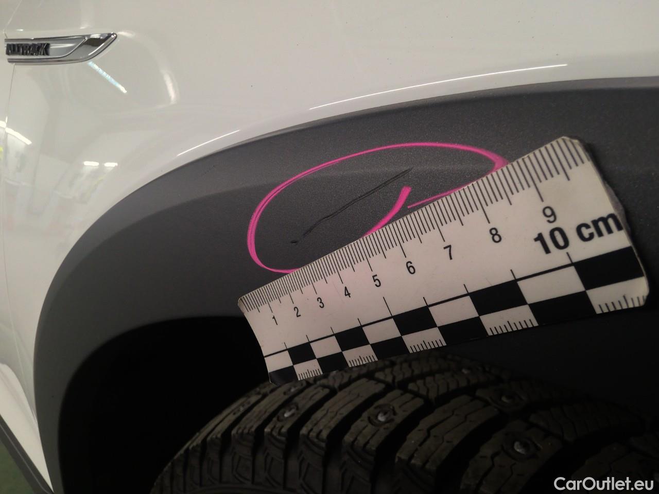  Volkswagen  Passat  All.TDI 190 4M Aut #11