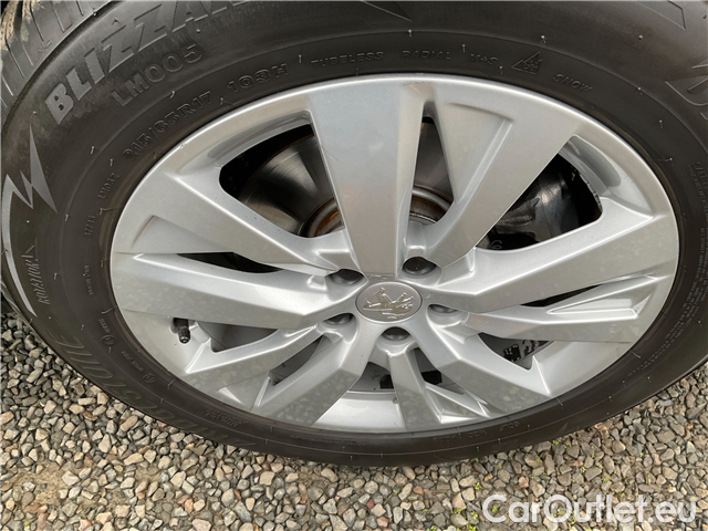  Peugeot  3008  1.2PT 130 ACTIVE PACK AT #2