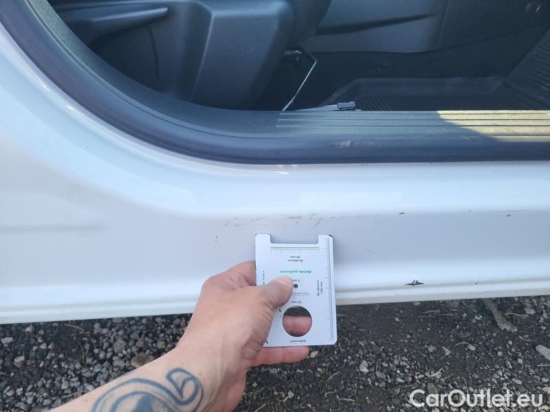  Peugeot  2008  (P1) (2019)  1.5BHDi 100 Allure #12