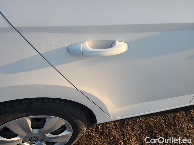  Skoda  Fabia  3 (2015)  1.0MPI 44 Active #5