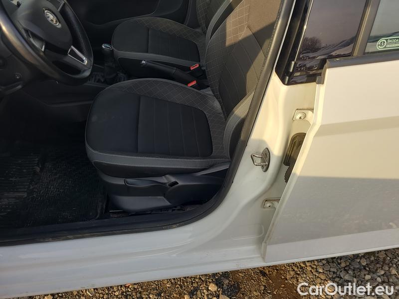  Skoda  Fabia  Combi (2015)  Com 1.0TSI 81 Ambition #11