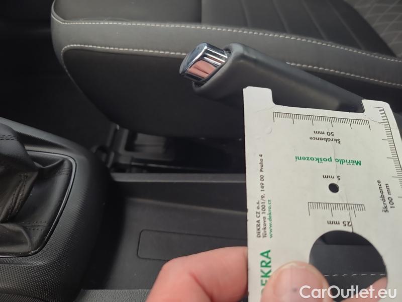  Skoda  Fabia  Combi (2015) Com.1.0TSI 70 Ambition 5d #9