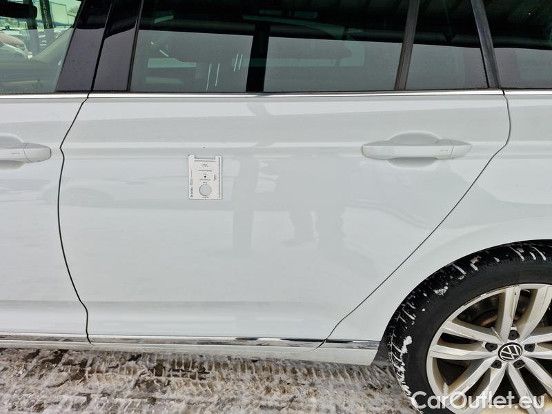  Volkswagen  Passat  Variant (CB5) (2019) Pas.Var.2.0TDI 147 Elegance AT #9