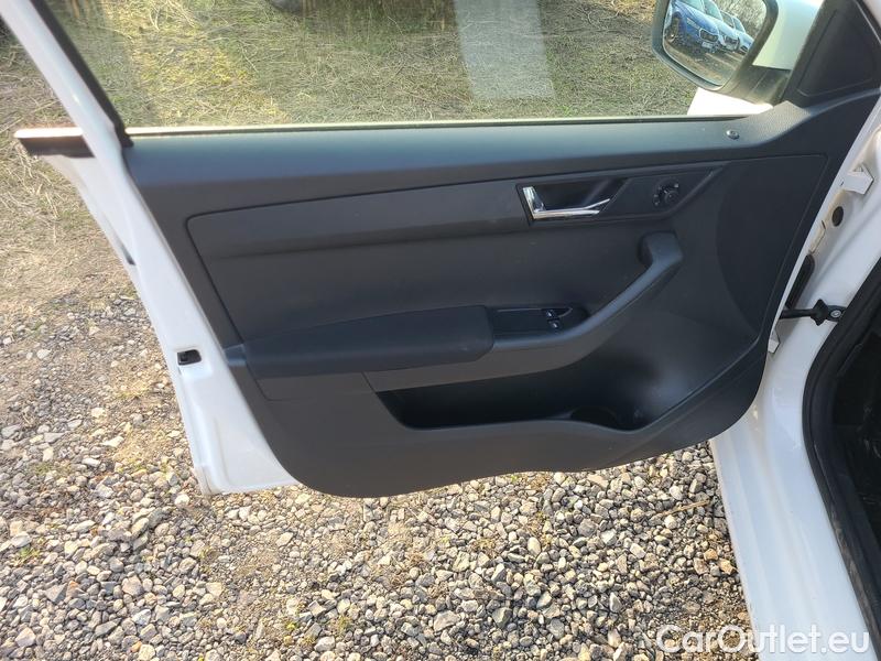  Skoda  Fabia  Combi (2015)  Com 1.0TSI 81 Ambition #10