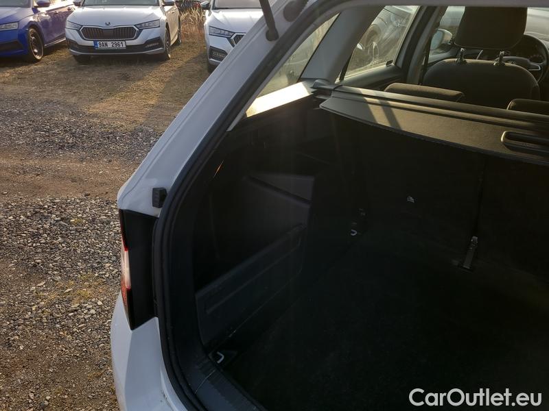  Skoda  Fabia  Combi (2015)  Com 1.0TSI 81 Ambition #23