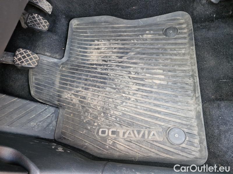  Skoda  Octavia  Combi (NX3)(2020) Oct.Combi 1.0TSI 81 Active #4